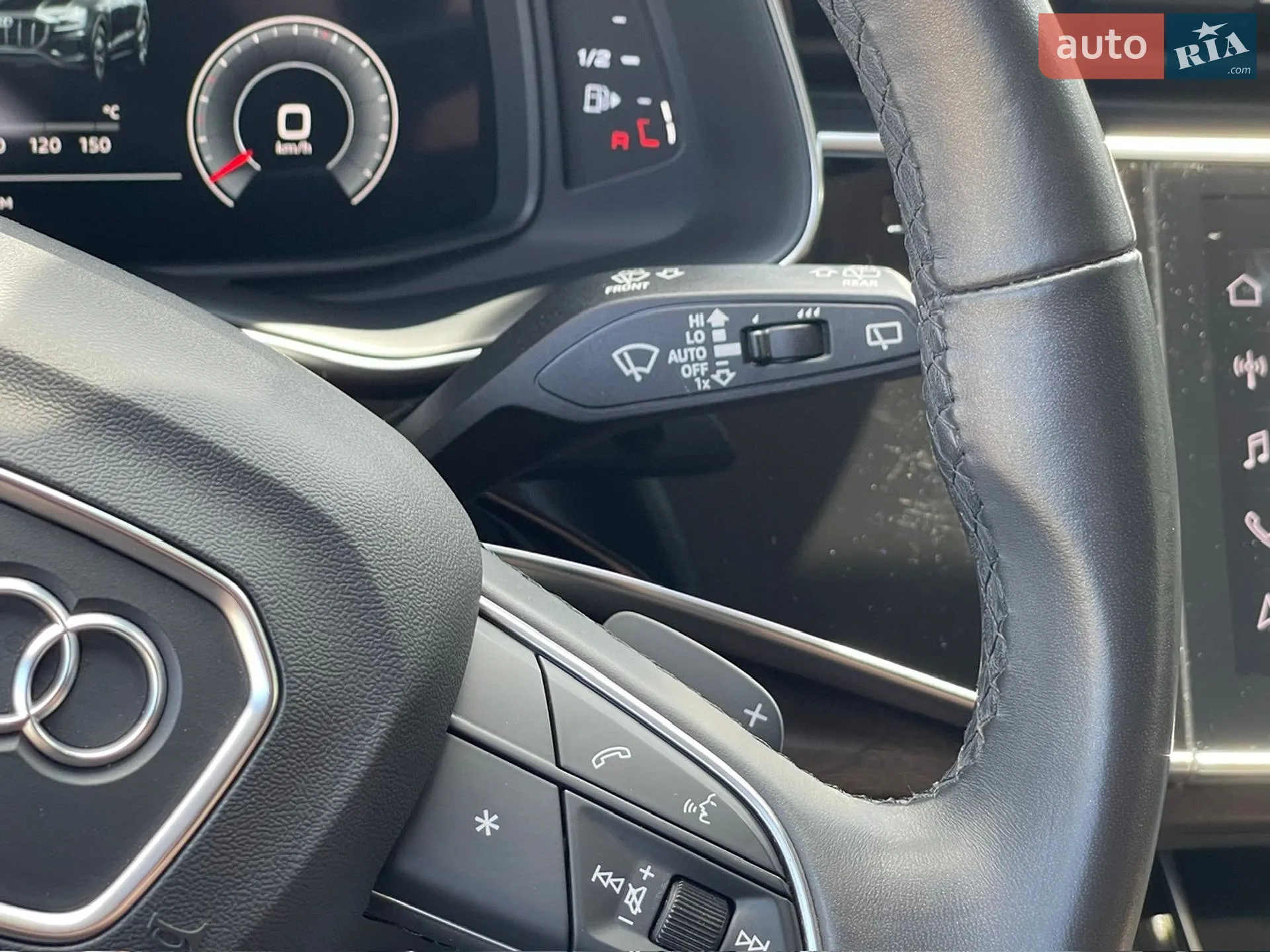 2020 Audi Q8 - мініатюра 43