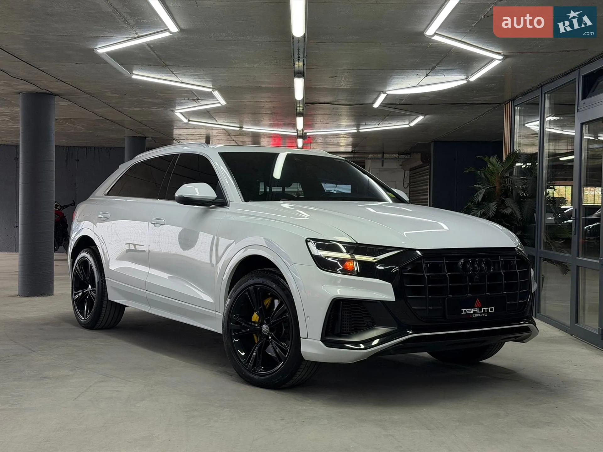 2019 Audi Q8 - мініатюра 2