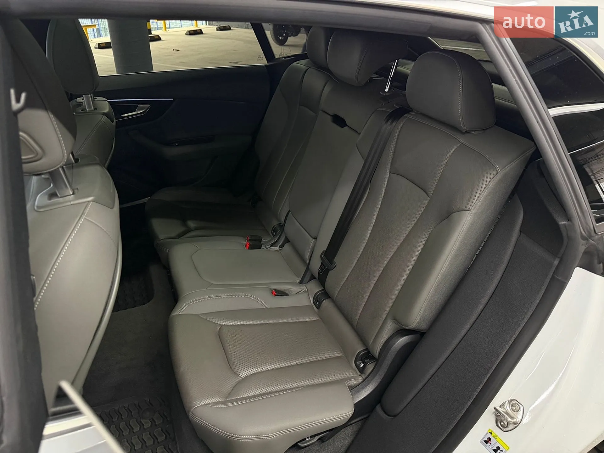 2019 Audi Q8 - мініатюра 26
