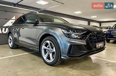 Позашляховик / Кросовер Audi Q8 2023 в Львові