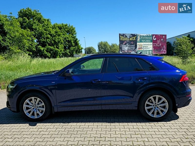Позашляховик / Кросовер Audi Q8 2020 в Львові