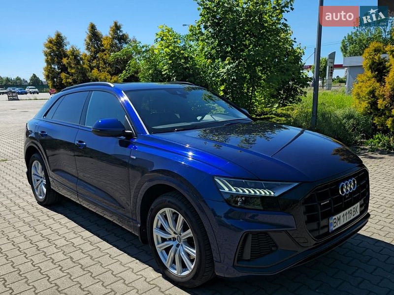 Позашляховик / Кросовер Audi Q8 2020 в Львові
