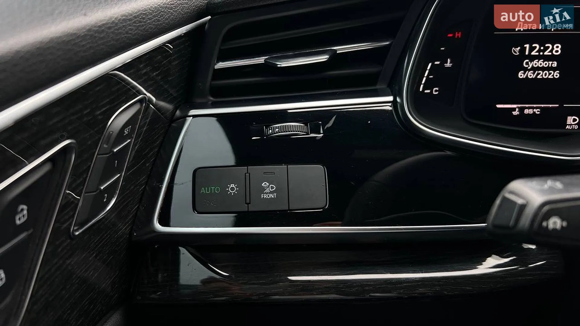 2019 Audi Q8 - мініатюра 18