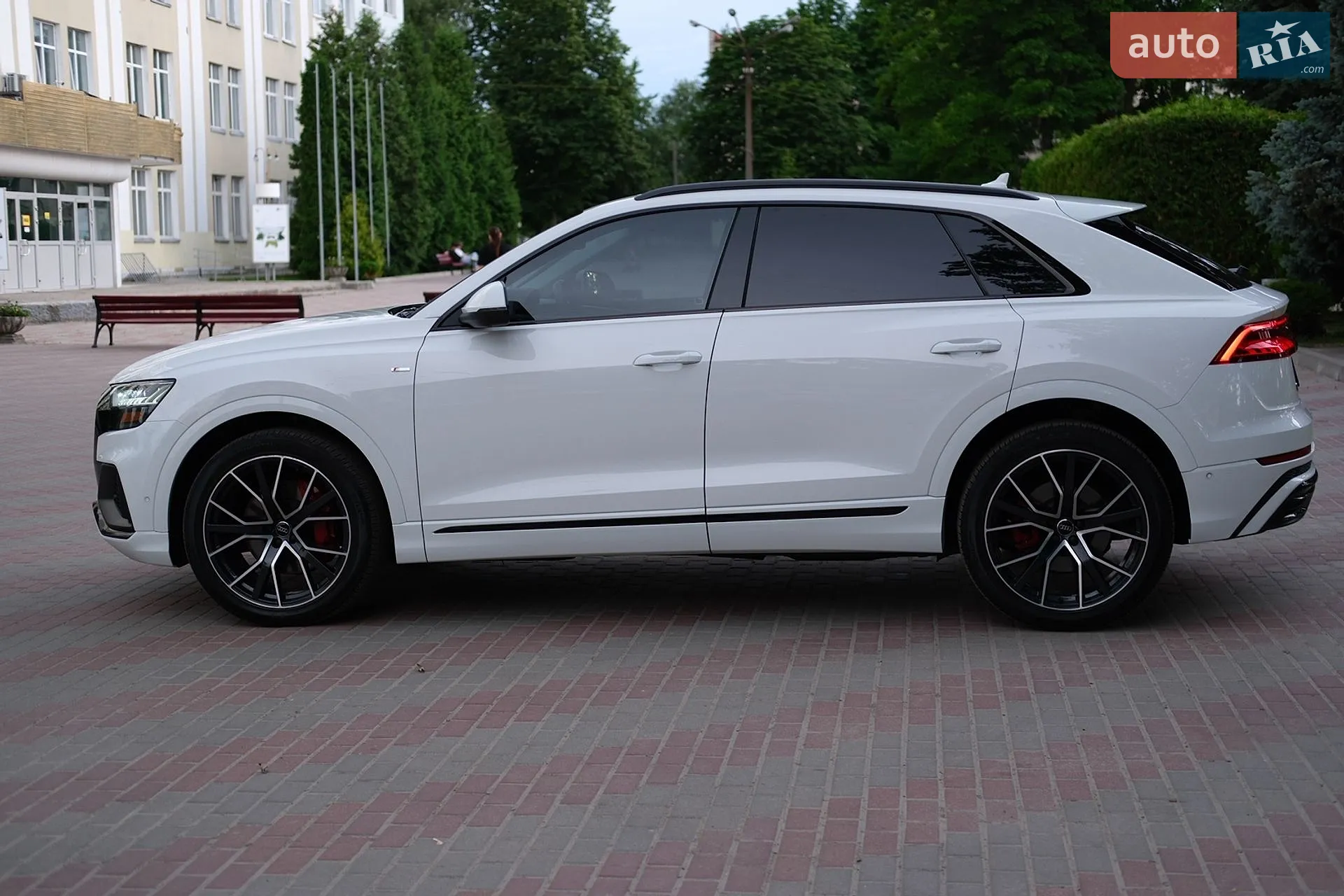 2019 Audi Q8 - мініатюра 5
