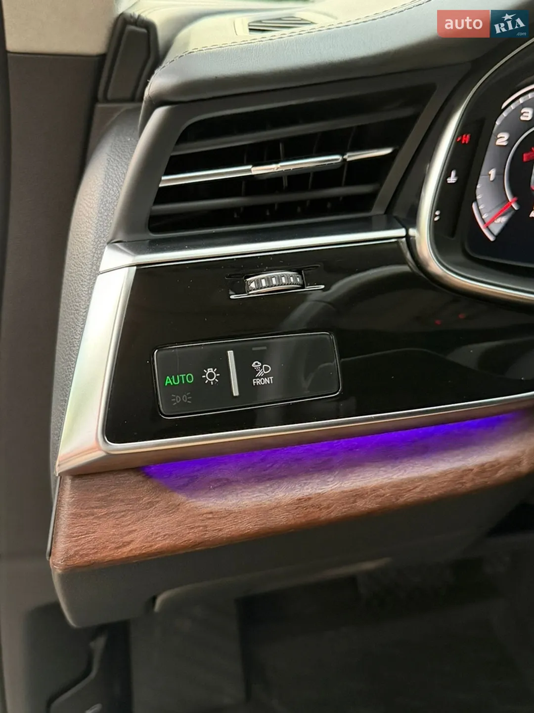 2019 Audi Q8 - мініатюра 26