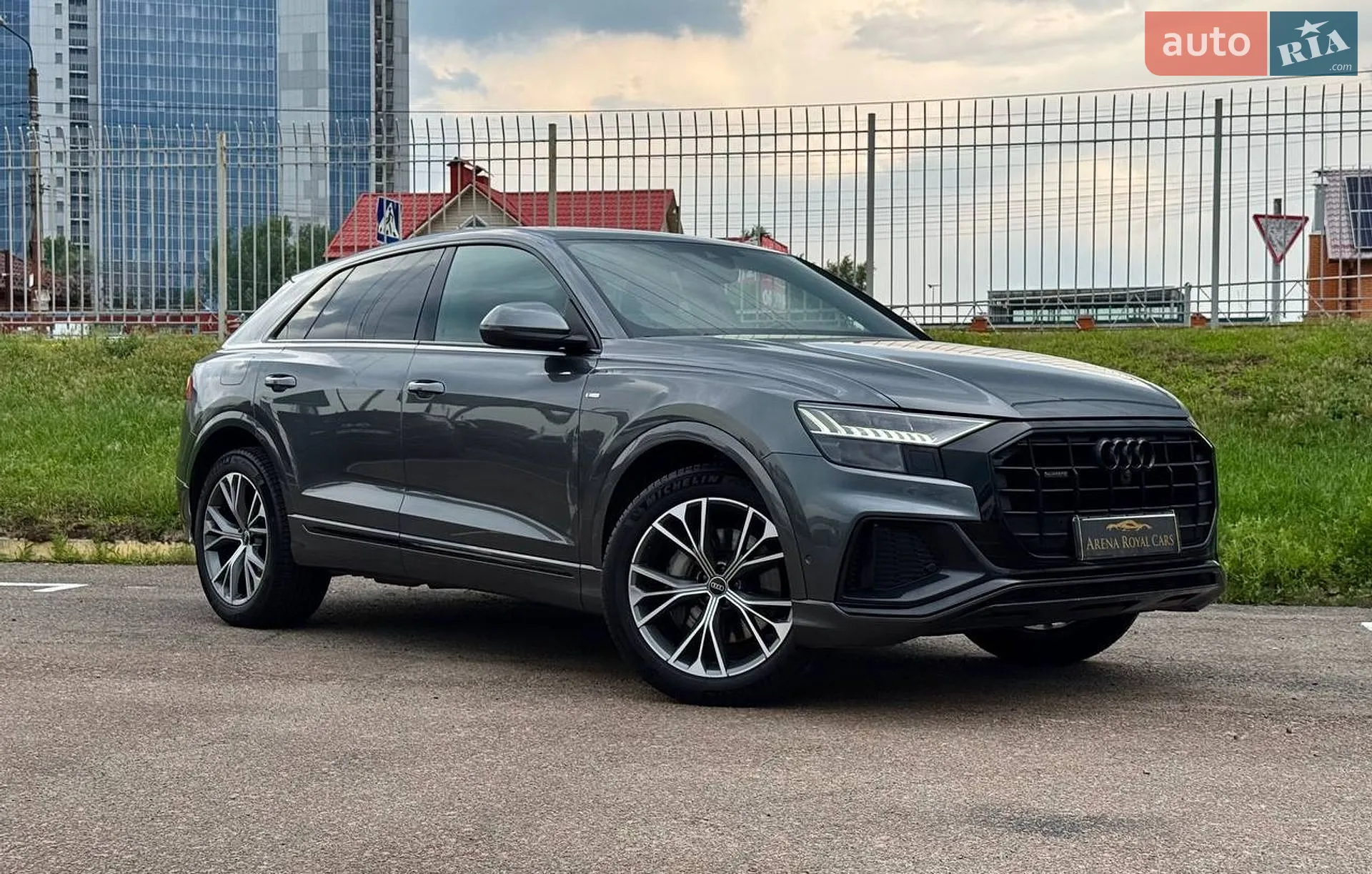 2023 Audi Q8 - фото 1