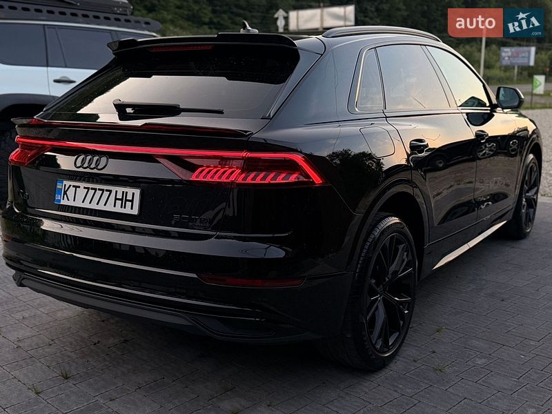 Внедорожник / Кроссовер Audi Q8 2021 в Ивано-Франковске