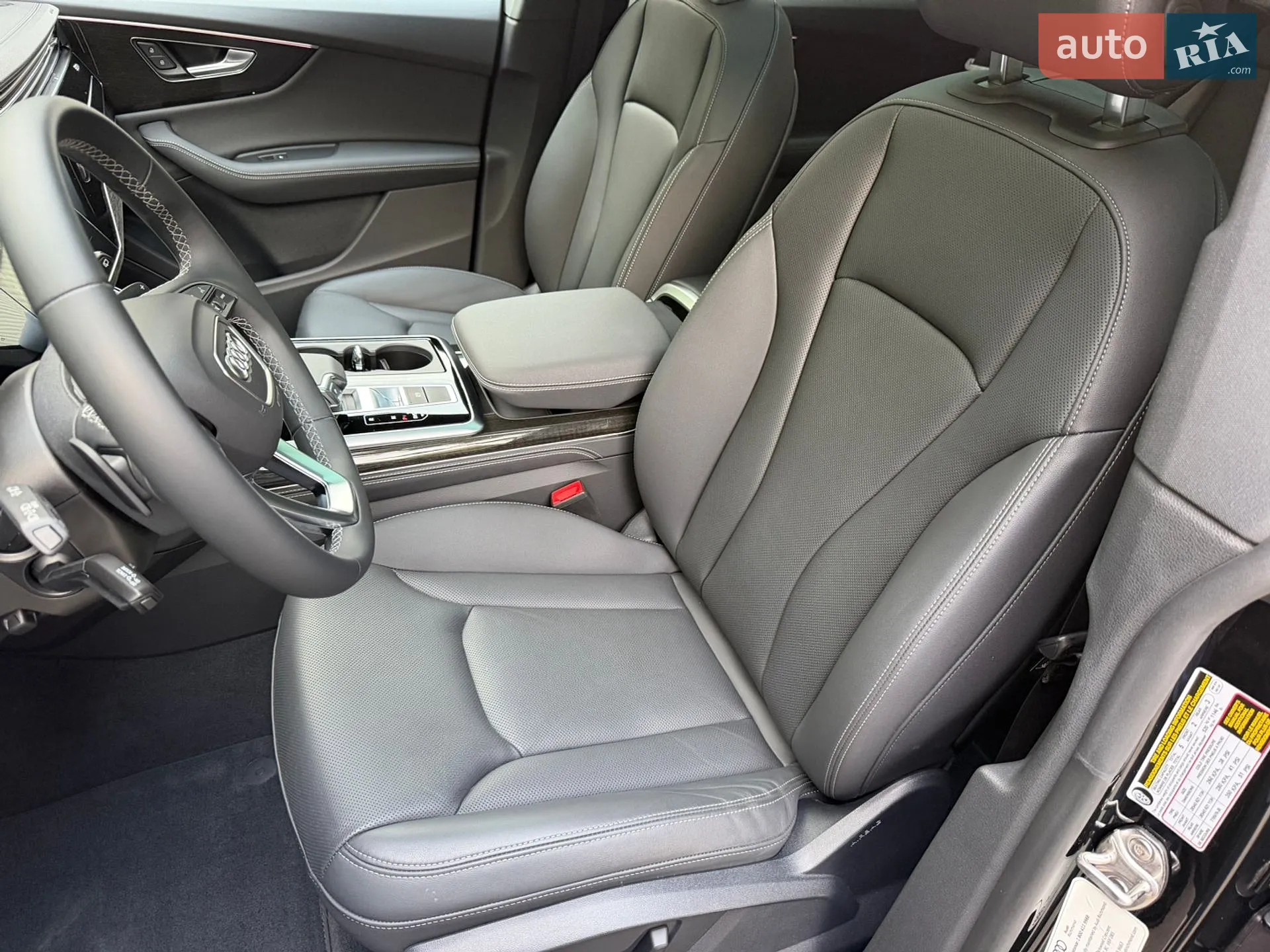 Audi Q8 2025 VIN WA1DVBF19SD036323 фото оголошення 23 з 54
