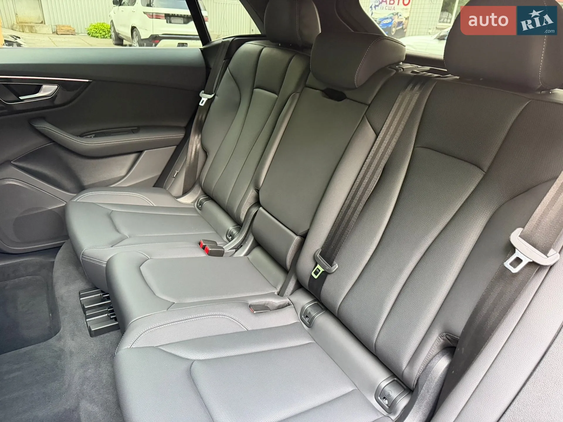 Audi Q8 2025 VIN WA1DVBF19SD036323 фото оголошення 29 з 54
