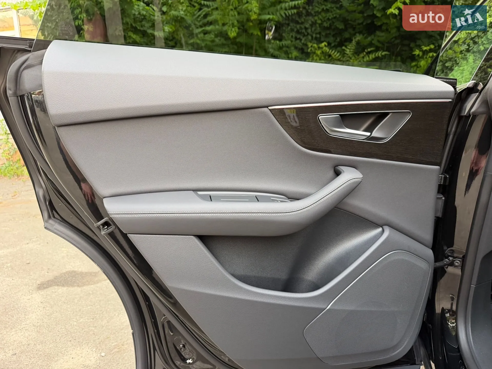 Audi Q8 2025 VIN WA1DVBF19SD036323 фото оголошення 31 з 54