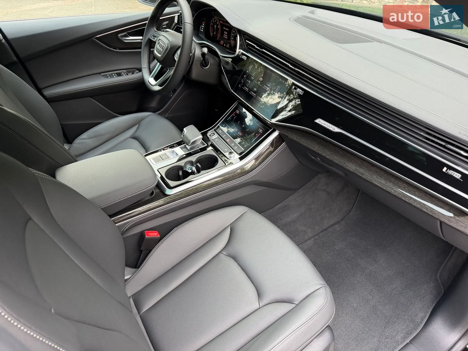 Audi Q8 2025 VIN WA1DVBF19SD036323 фото оголошення 37 з 54