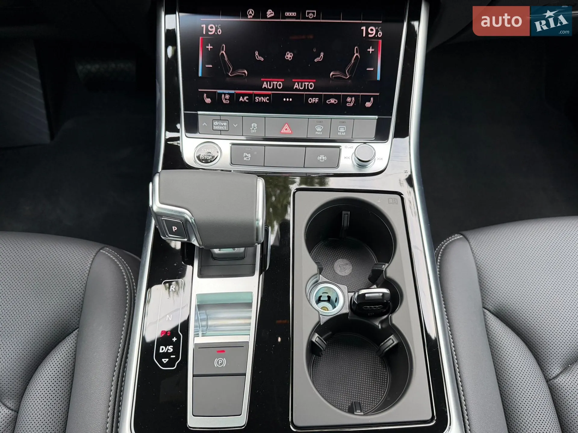 Audi Q8 2025 VIN WA1DVBF19SD036323 фото оголошення 45 з 54