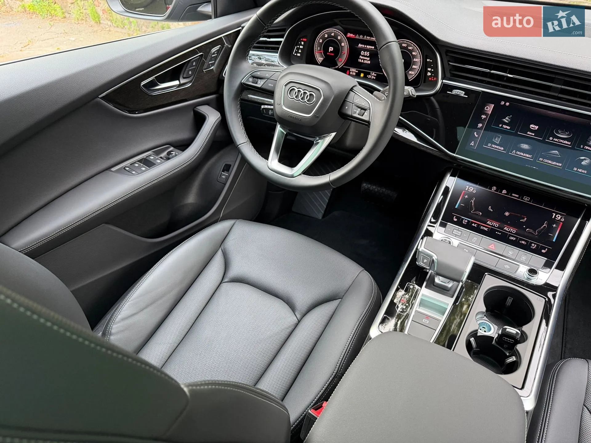 Audi Q8 2025 VIN WA1DVBF19SD036323 фото оголошення 46 з 54