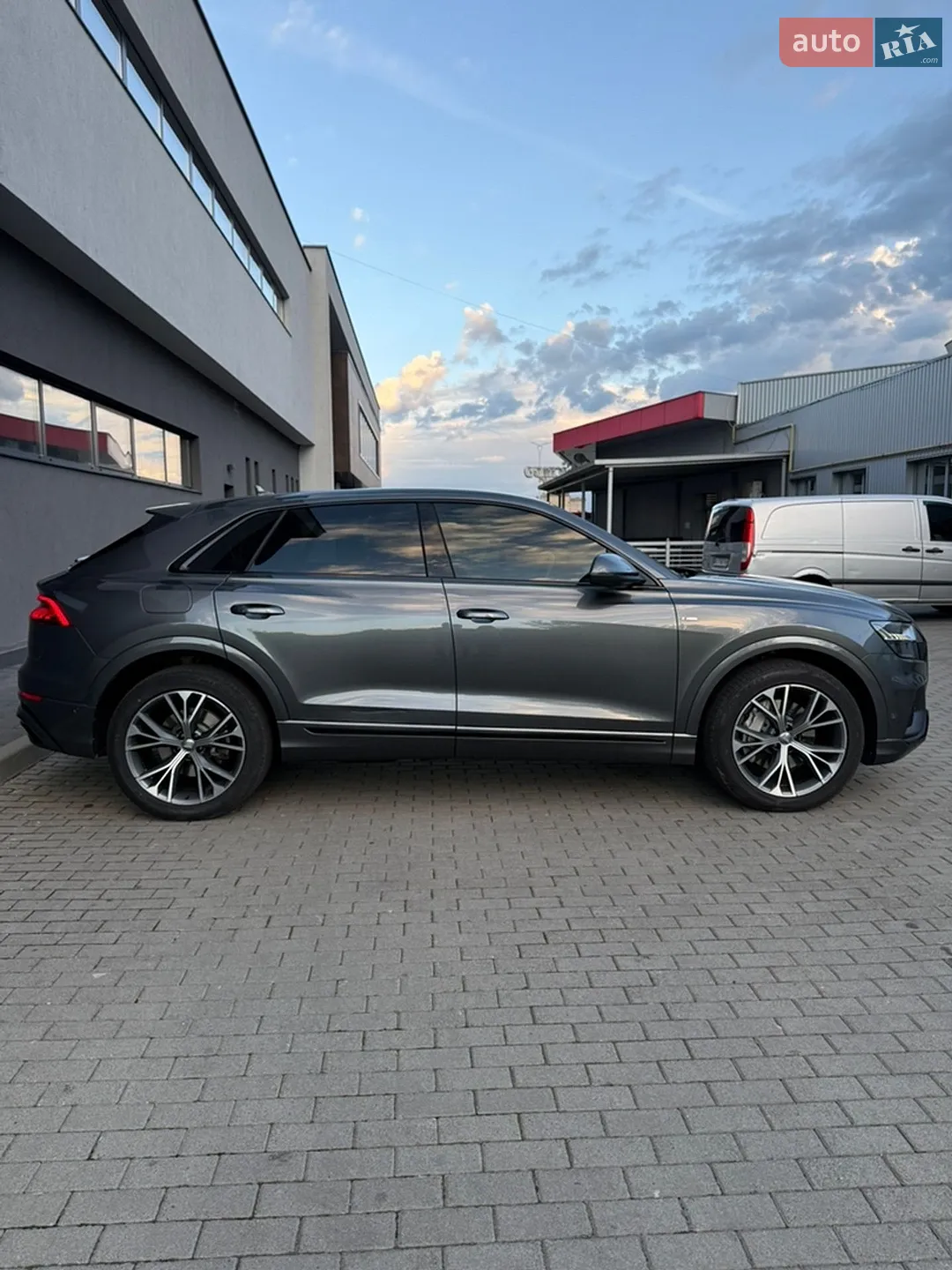 2019 Audi Q8 - мініатюра 9