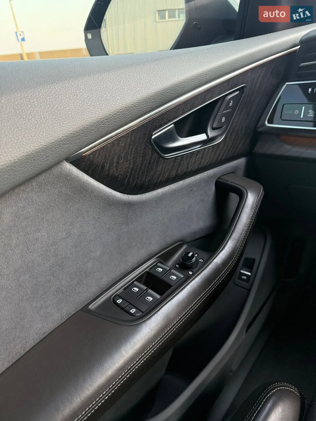 2019 Audi Q8 - мініатюра 28