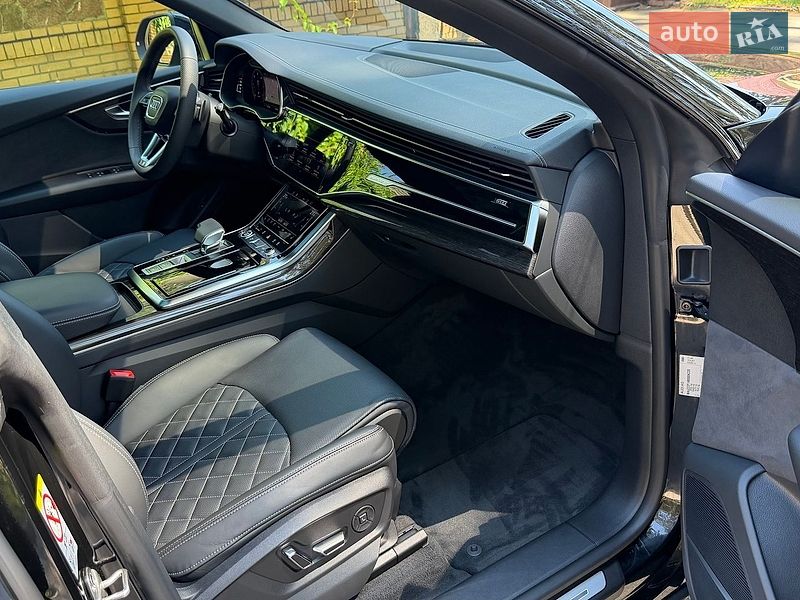 Внедорожник / Кроссовер Audi Q8 2023 в Киеве