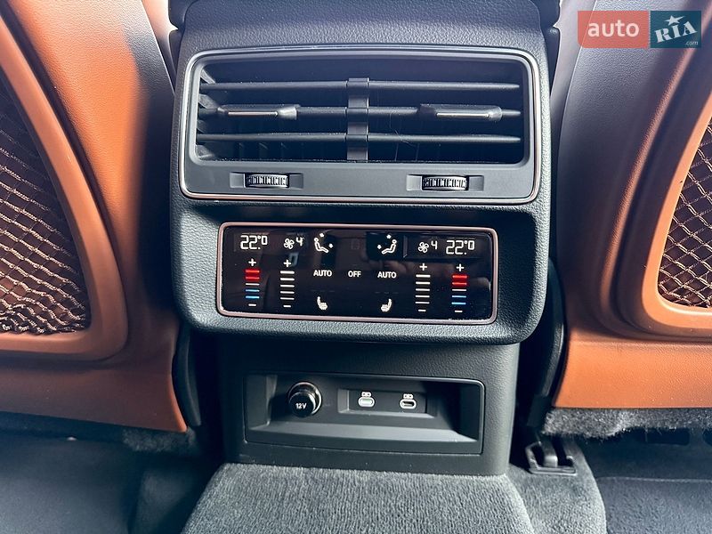 Позашляховик / Кросовер Audi Q8 2022 в Києві
