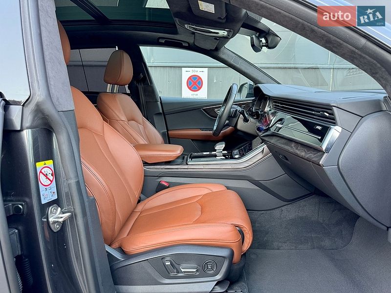 Позашляховик / Кросовер Audi Q8 2022 в Києві