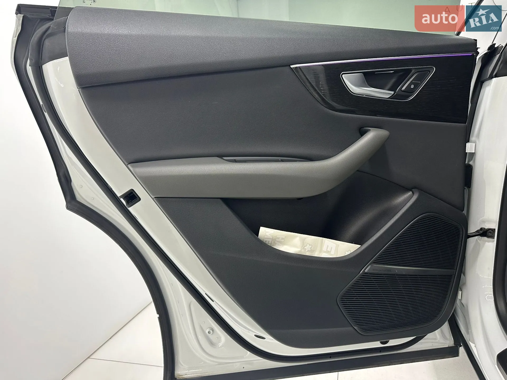 2018 Audi Q8 - мініатюра 25