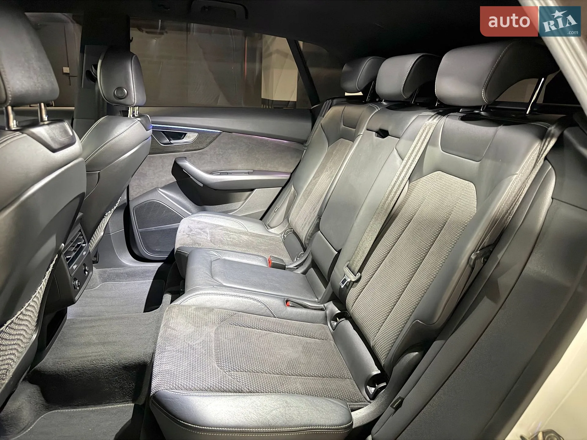 2021 Audi Q8 - мініатюра 27