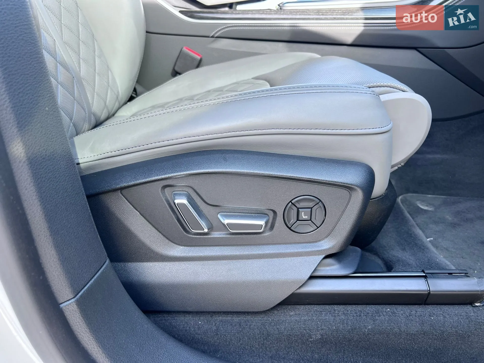 2025 Audi Q8 - мініатюра 74