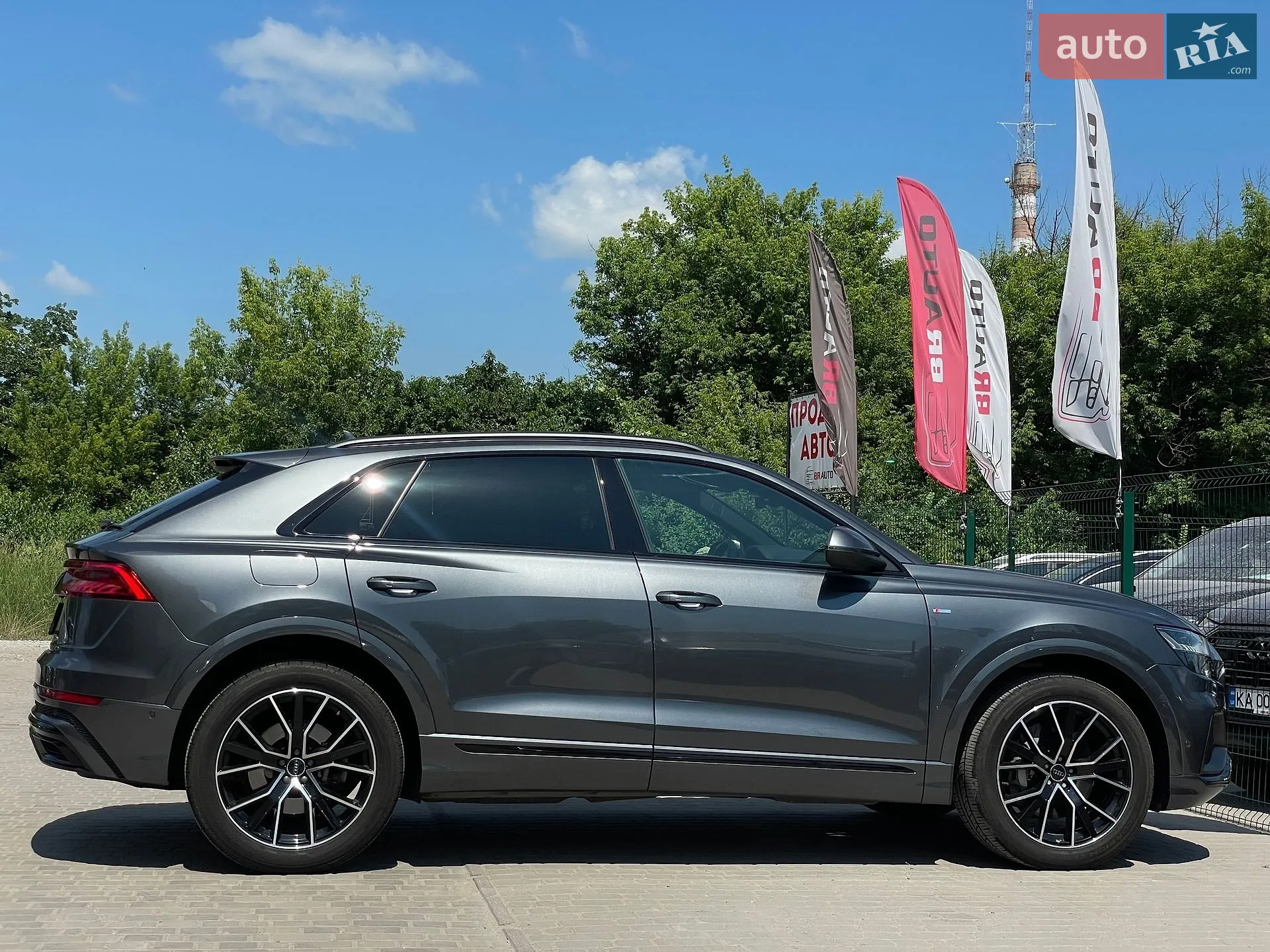 2020 Audi Q8 - мініатюра 23