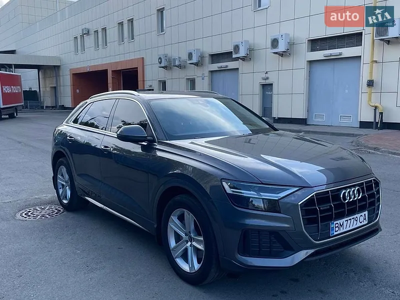 Audi Q8 2021