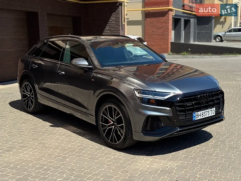 Audi Q8