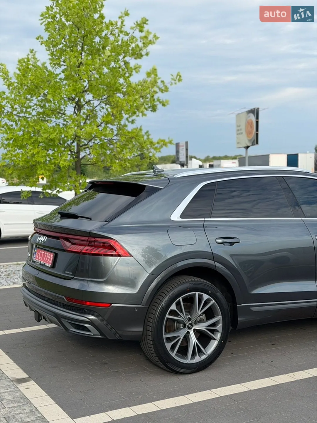 2020 Audi Q8 - мініатюра 10