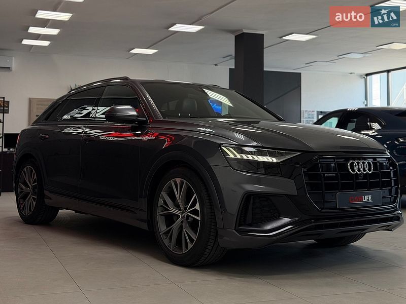 Внедорожник / Кроссовер Audi Q8 2020 в Тернополе