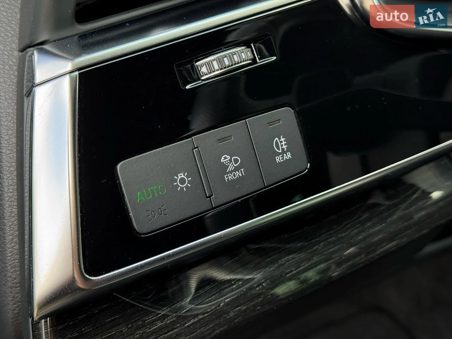2019 Audi Q8 - мініатюра 16