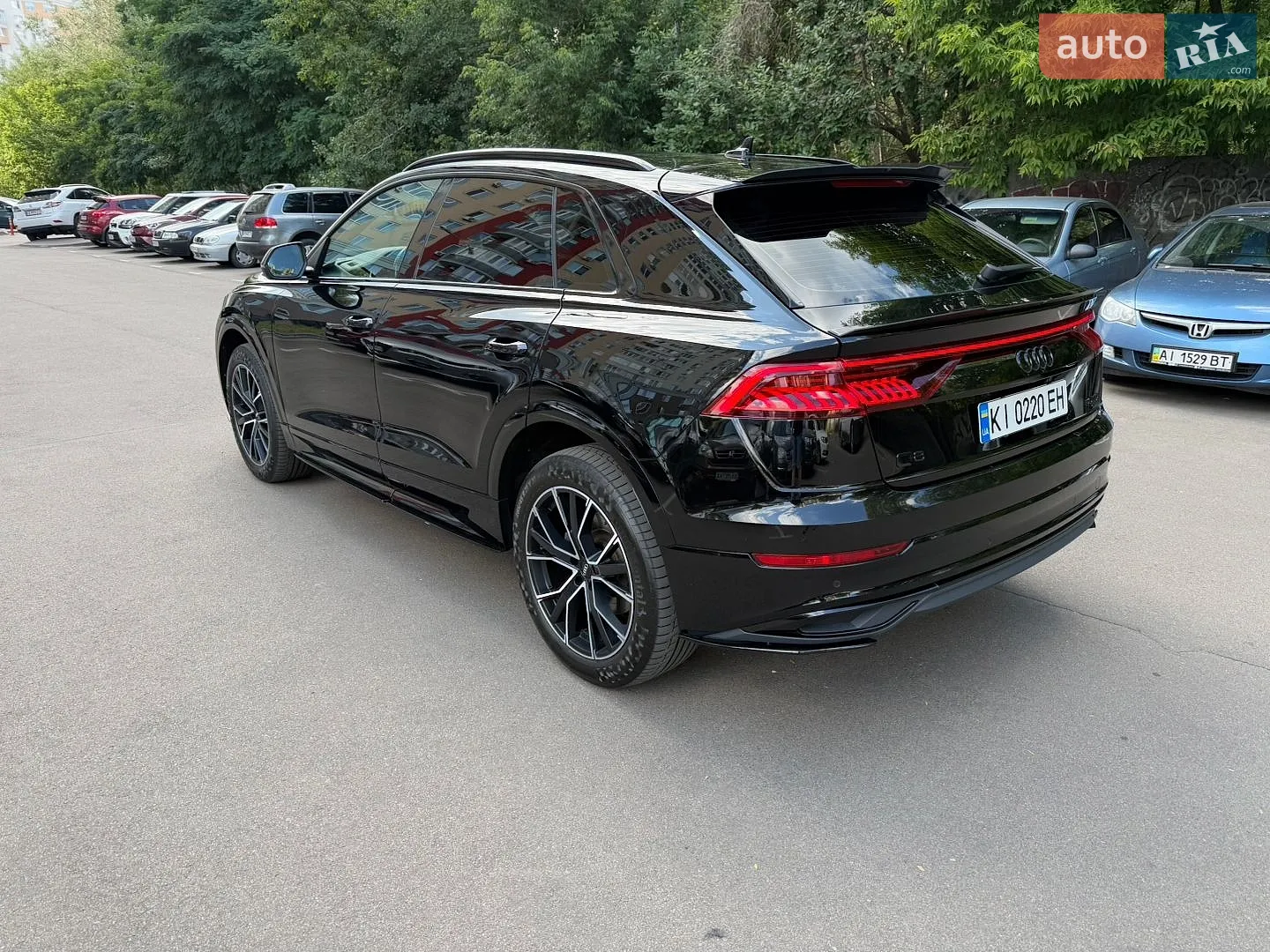 Audi Q8 2018 VIN WAUZZZF1XKD007001 фото оголошення 3 з 18