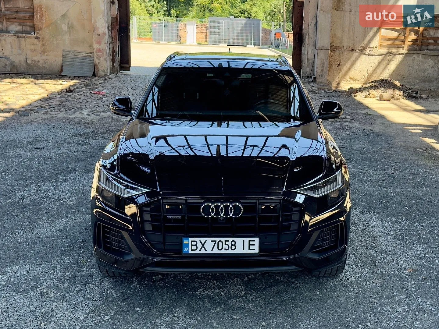 2019 Audi Q8 - мініатюра 2