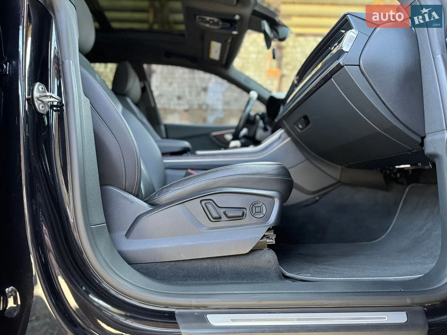 2019 Audi Q8 - мініатюра 28