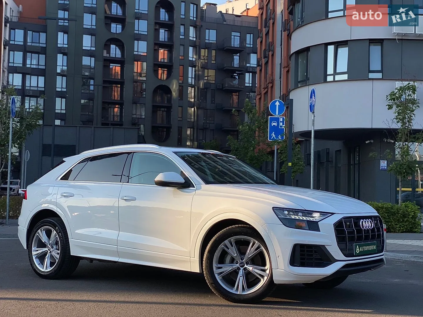2023 Audi Q8 - фото 1