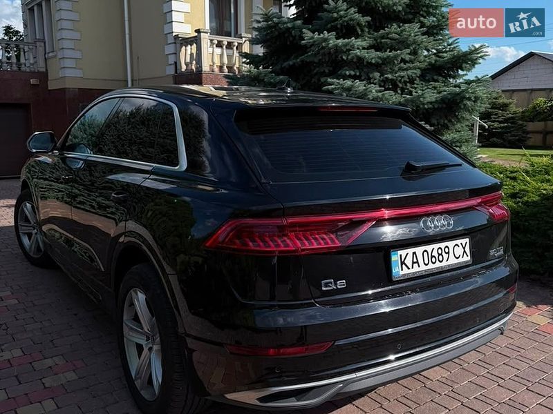 Внедорожник / Кроссовер Audi Q8 2021 в Днепре