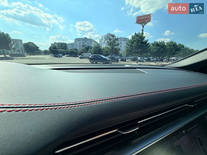 Позашляховик / Кросовер Audi Q8 2023 в Одесі