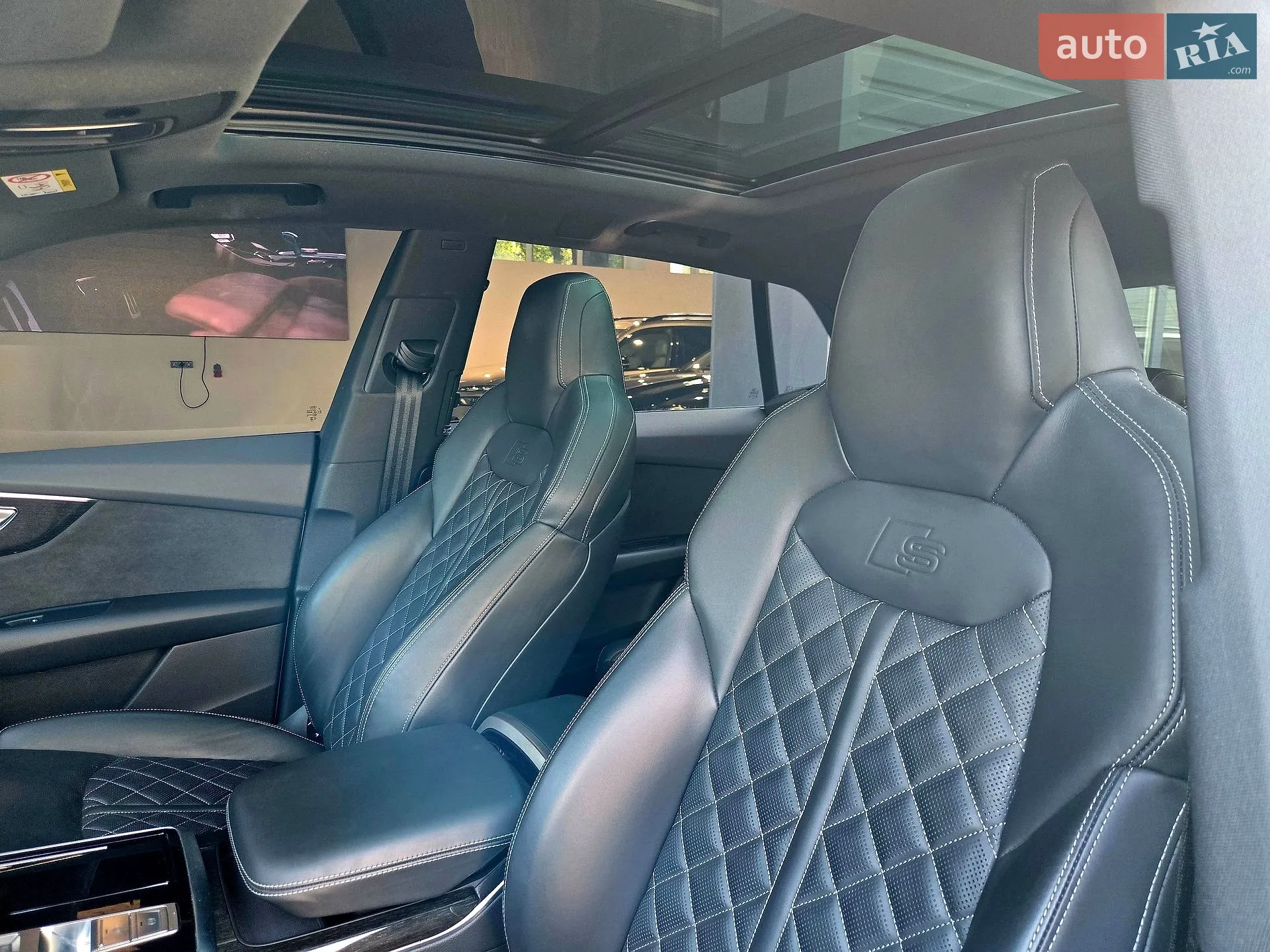 2023 Audi Q8 - мініатюра 13