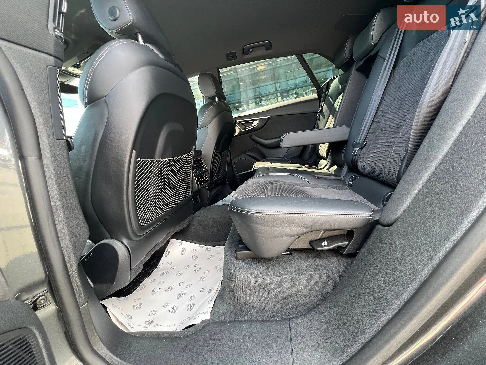 Audi Q8 2019 VIN WAUZZZF17KD043695 фото оголошення 16 з 41