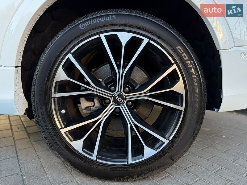 Внедорожник / Кроссовер Audi Q8 2022 в Киеве фото 12 Внедорожник / Кроссовер Audi Q8 2022 в Киеве
