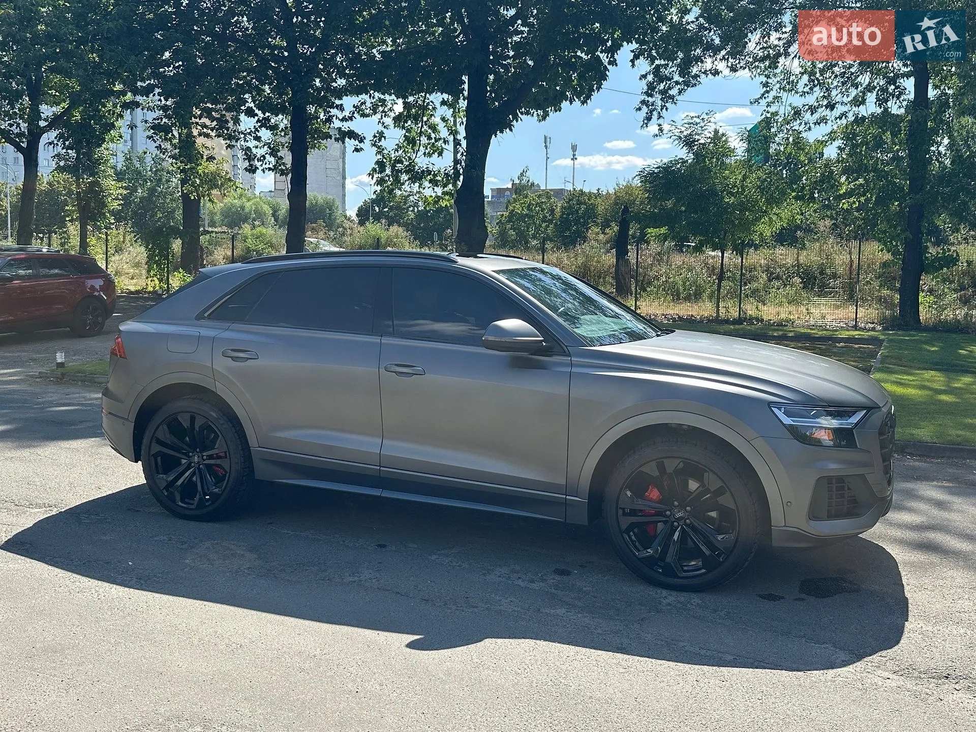 Audi Q8 2020 VIN WA1BVAF12LD008219 фото оголошення 13 з 44