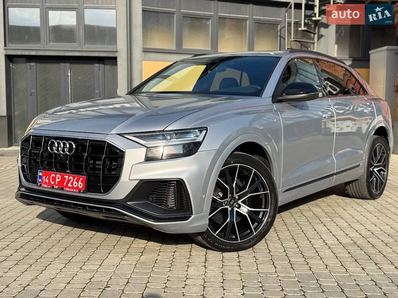 2019 Audi Q8 - фото 1