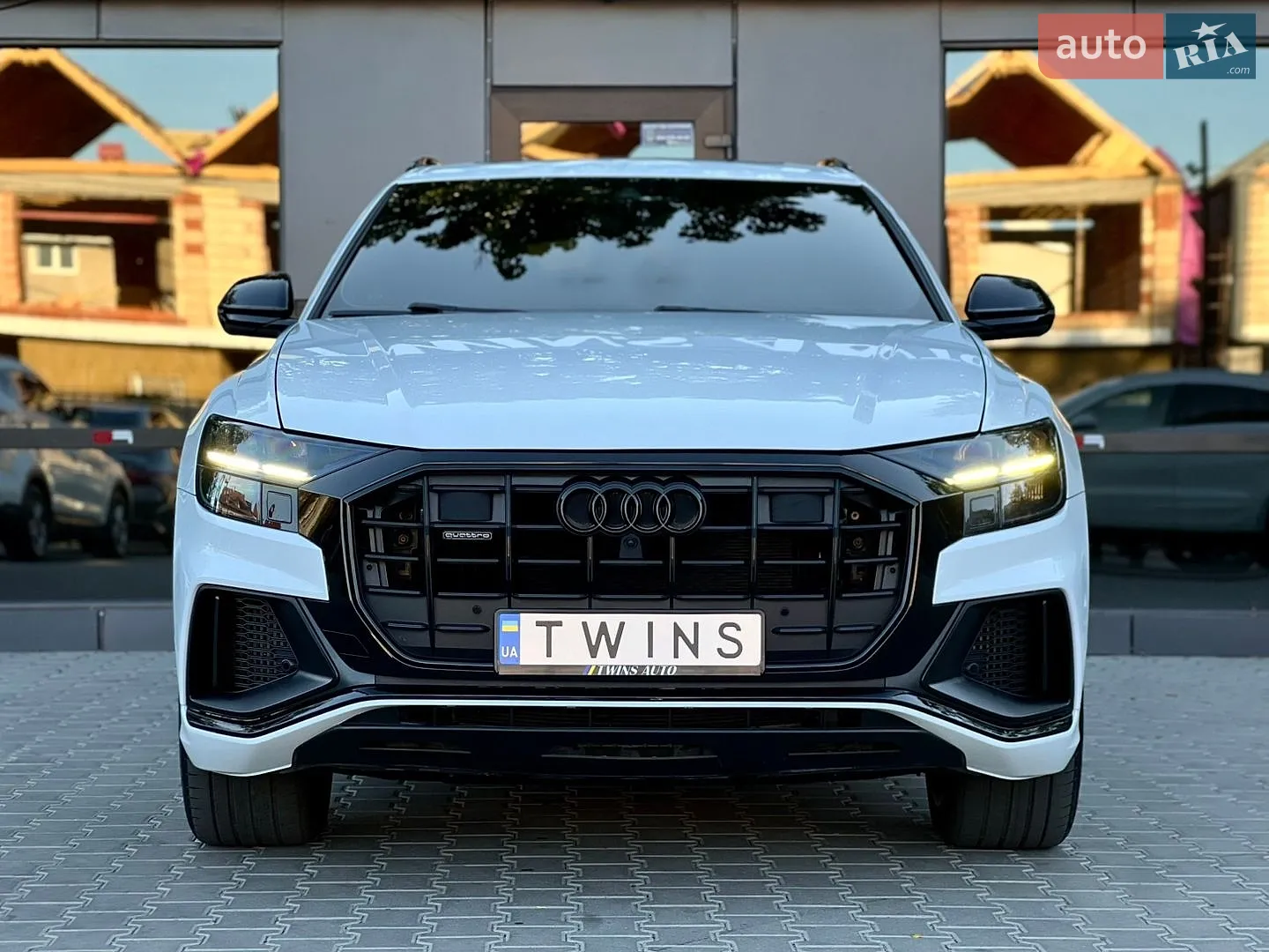 2019 Audi Q8 - мініатюра 2