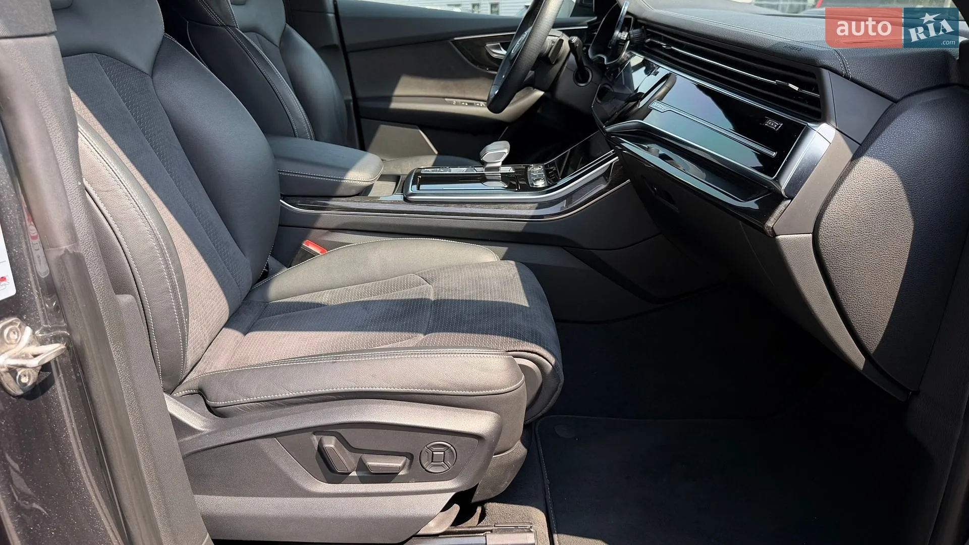 2023 Audi Q8 - мініатюра 48
