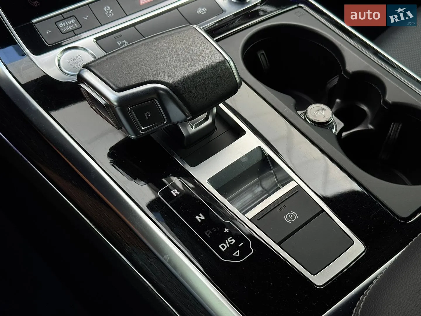 2020 Audi Q8 - мініатюра 31