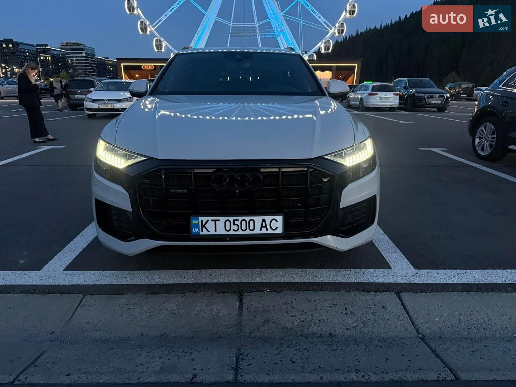 2019 Audi Q8 - фото 1