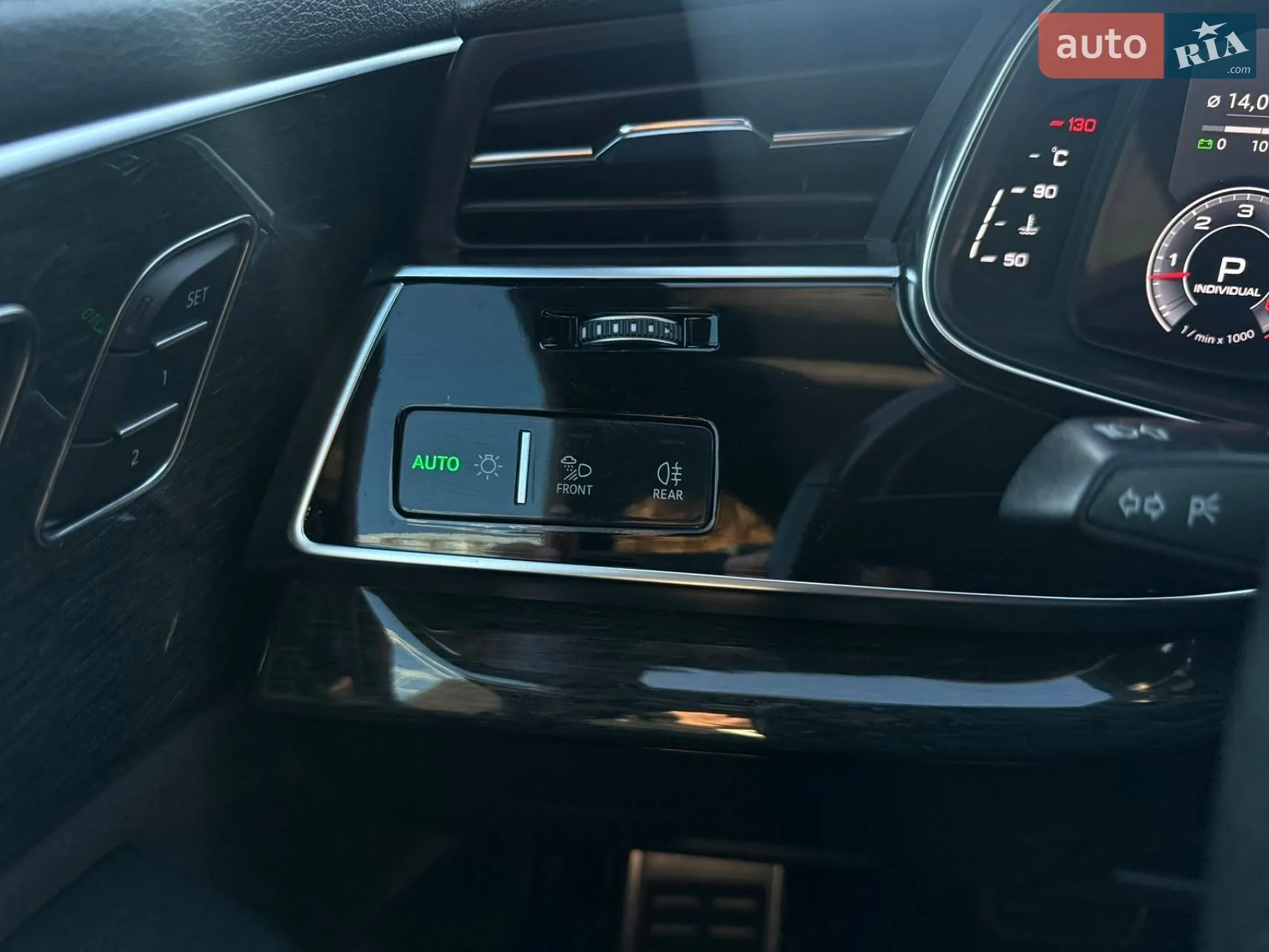 2019 Audi Q8 - мініатюра 14
