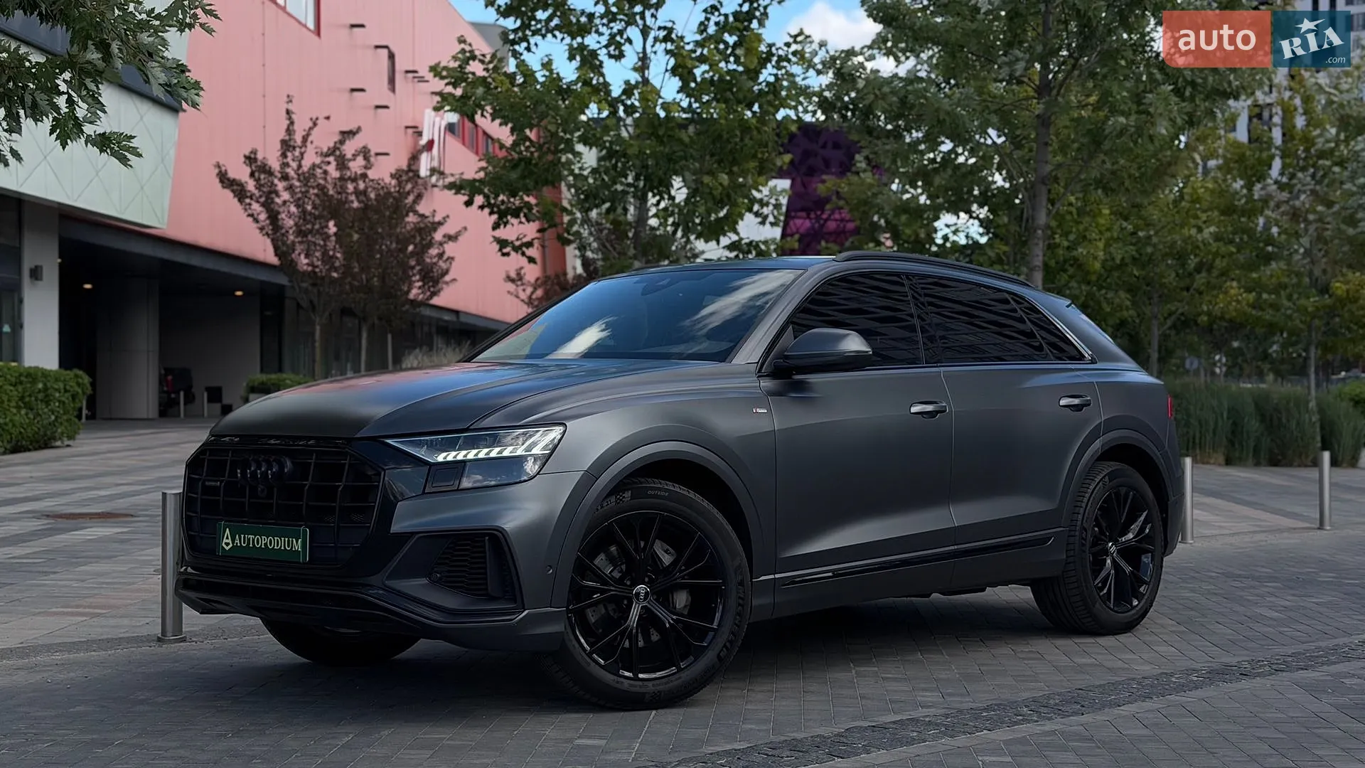 2019 Audi Q8 - фото 1