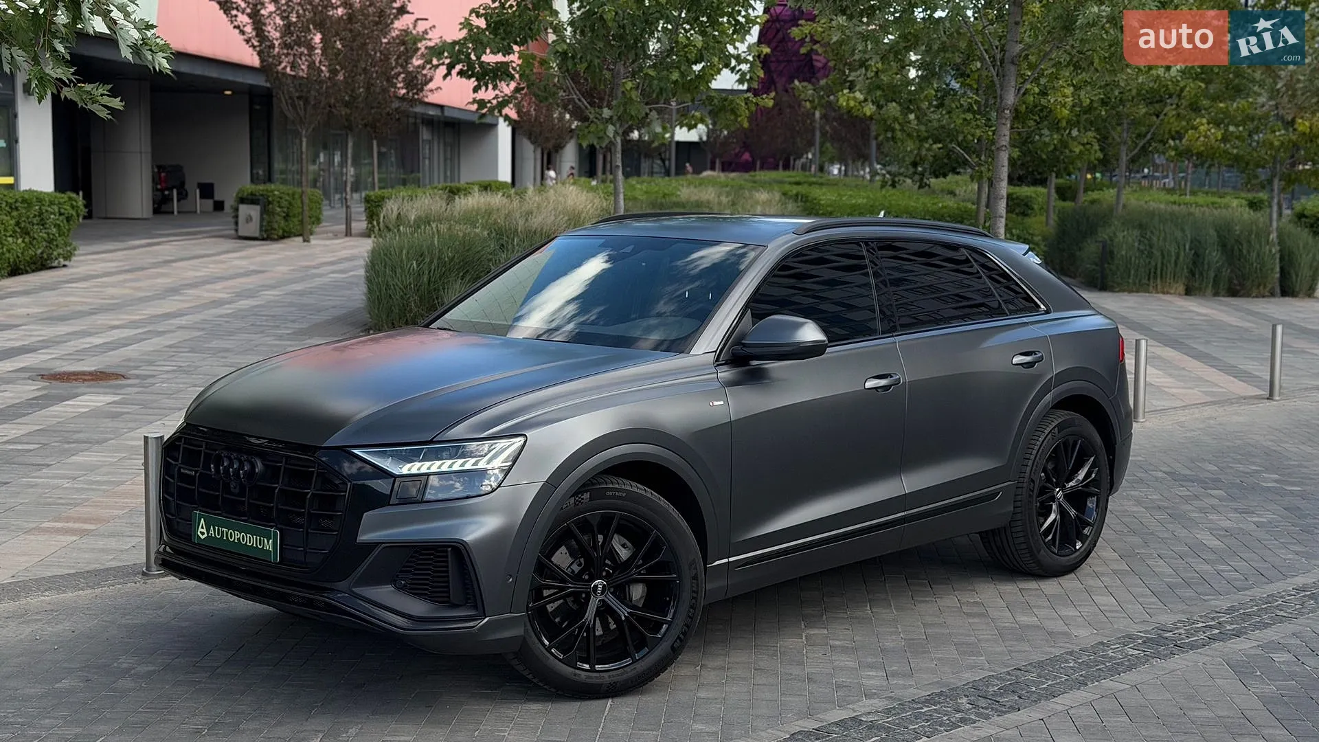 2019 Audi Q8 - мініатюра 2