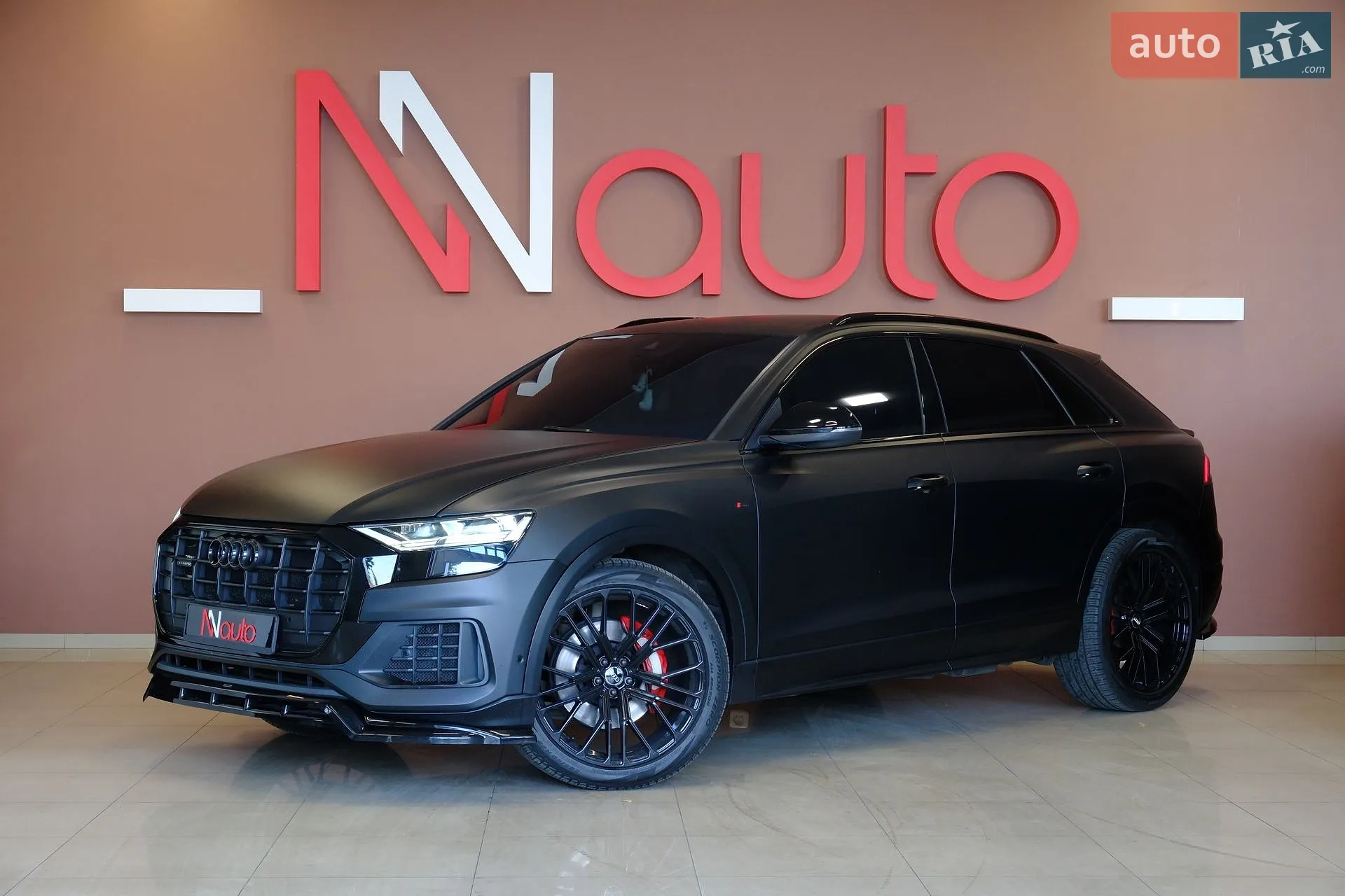 2020 Audi Q8 - фото 1